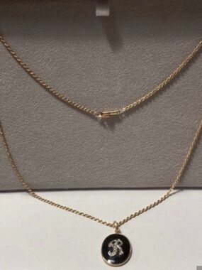 Art Deco 14K Yellow Gold Genuine Onyx & Diamonds “R” Initial Pendant Necklace
